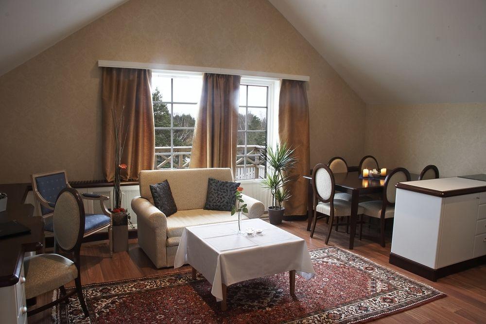 Arendal Herregaard & Semesteranläggning (resort)